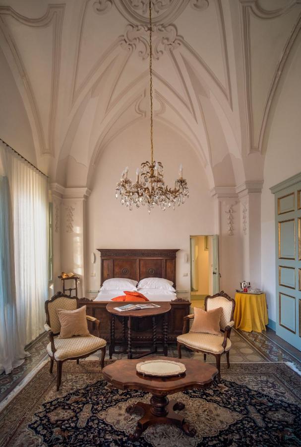 Palazzo Guido Bed and Breakfast Lecce Buitenkant foto