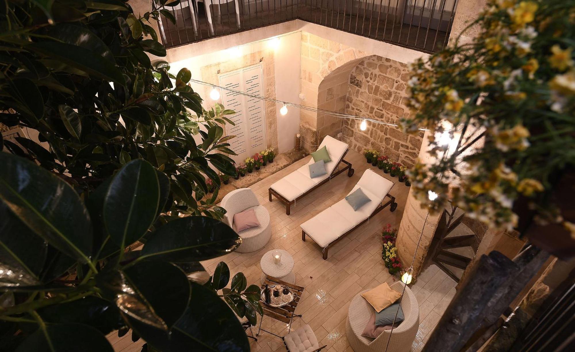 Palazzo Guido Bed and Breakfast Lecce Buitenkant foto
