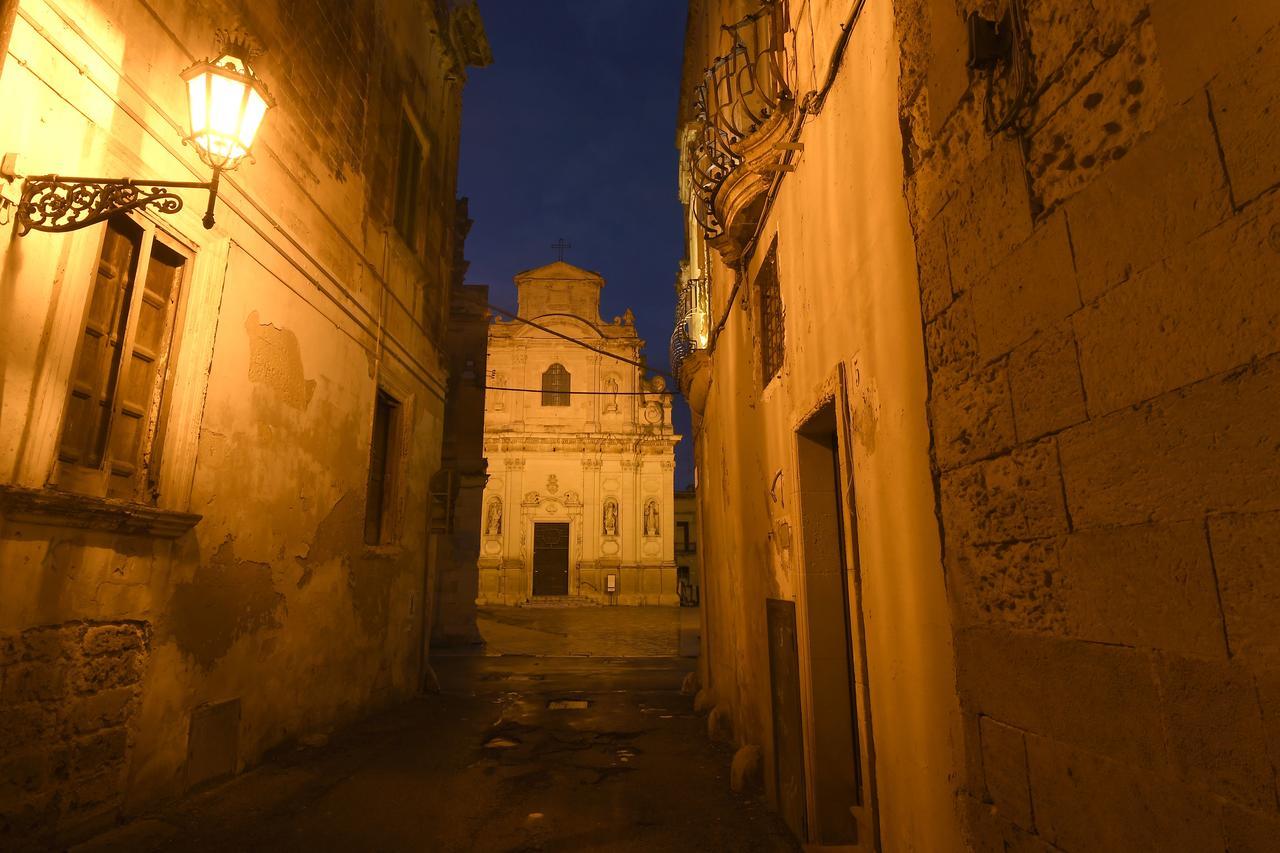 Palazzo Guido Bed and Breakfast Lecce Buitenkant foto