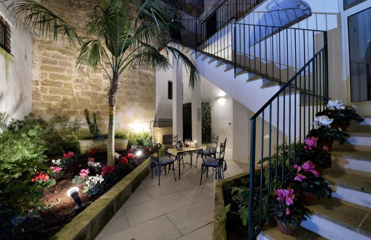 Palazzo Guido Bed and Breakfast Lecce Kamer foto